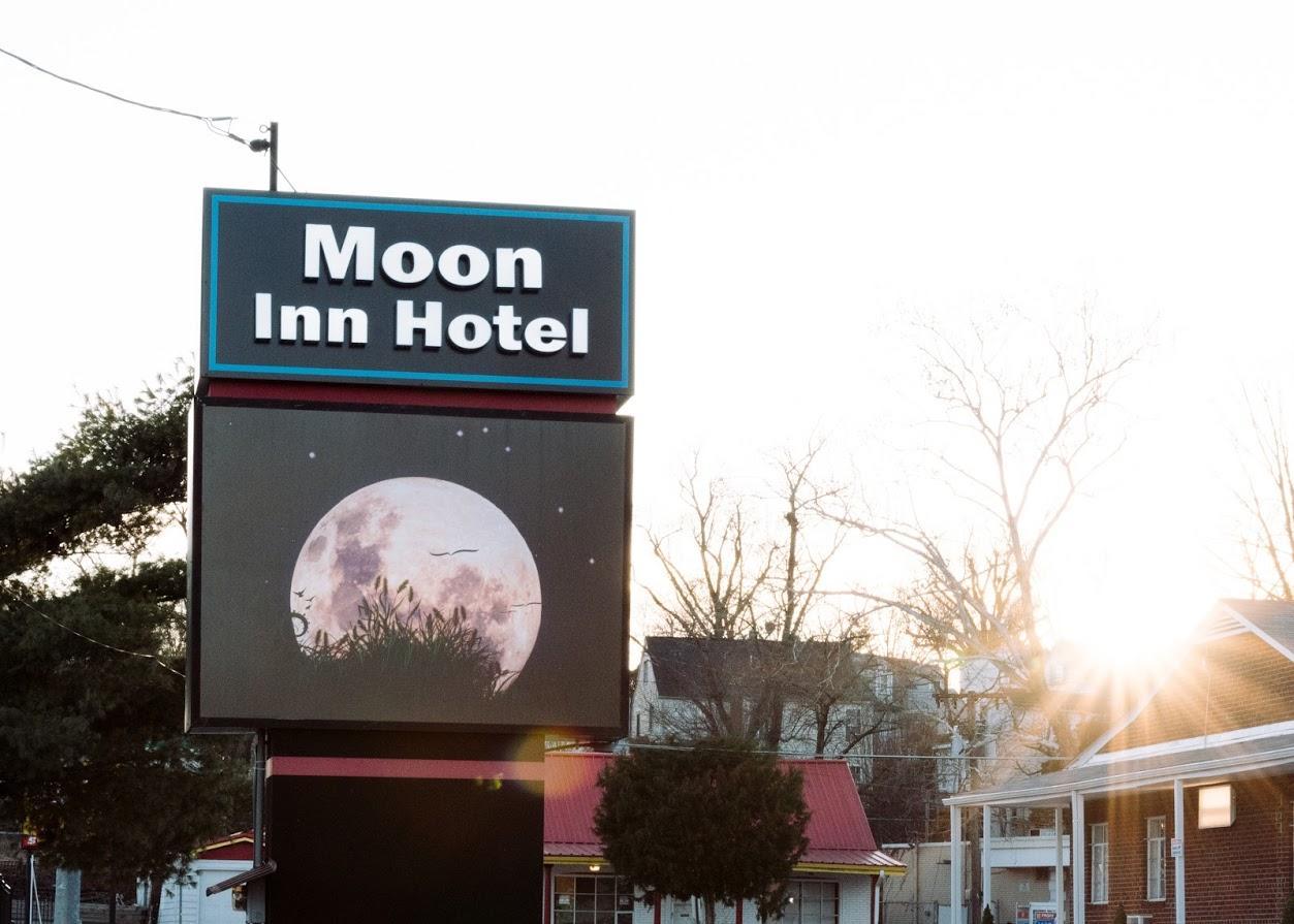 الإسكندرية، فيرجينيا Moon Inn Hotel المظهر الخارجي الصورة